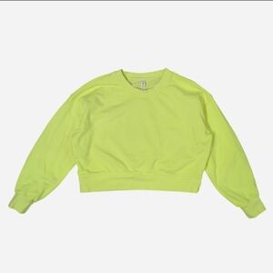 Lululemon neon yellow cropped crewneck sweatshirt sits at waist. Tag size 8